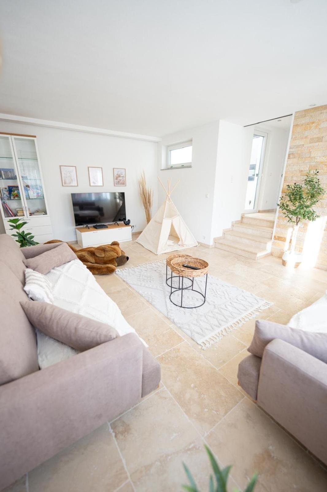 -Stadthaus Ida- Mit Grosser Dachterasse, Am Schlosspark, Luftkurort Kisslegg, Boxspringbetten, Kaffeevollautomat, Smarttv, Familienfreundlich, Grosszuegig, Zentral Exteriér fotografie